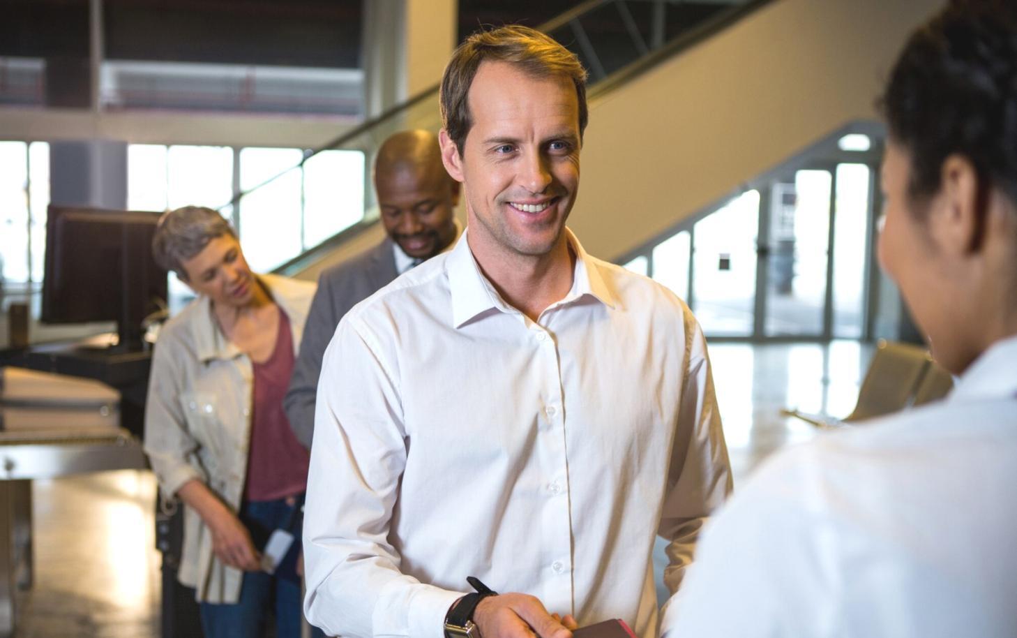 Espace de formation moderne avec matériel pédagogique pour l'apprentissage financier